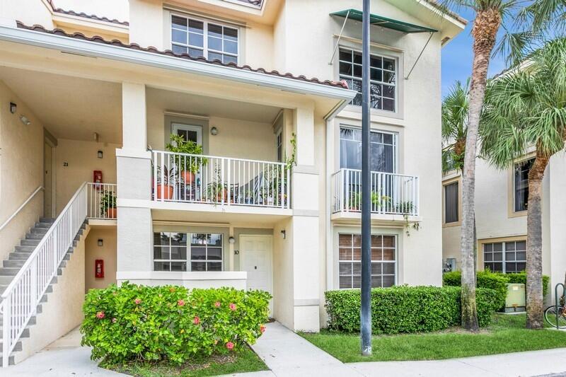 LOCATION! LOCATION! LOCATION! Fabulous Opportunity to Own a First Floor 2 Bedroom 2 Bath Condo Just Steps Away from Abacoa Town Center, Roger Dean Baseball Stadium (Home of Cardinals & Marlins), Restaurants, Shops, Beer Gardens, Amphitheater with Live Concerts, Events and Entertainment! Community has Pool, Hot Tub, Fitness Center & Clubhouse! Golf, Tennis, Park and Walking/Biking Paths too! Condo offers Open Floor Plan, Split Bedrooms, Tile Throughout, Washer/Dryer in Unit, Stainless Appliances, 2 Covered Patios, Hurricane Panels. Close proximity to Beaches, I95 and Turnpike. Wonderful Opportunity to make this your Primary Residence, Vacation Home or Investment Property!!!