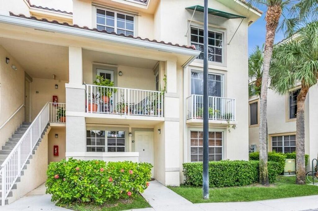 Photo of 4736 Chancellor Drive #10, Jupiter, FL 33458 (MLS # R10896117)