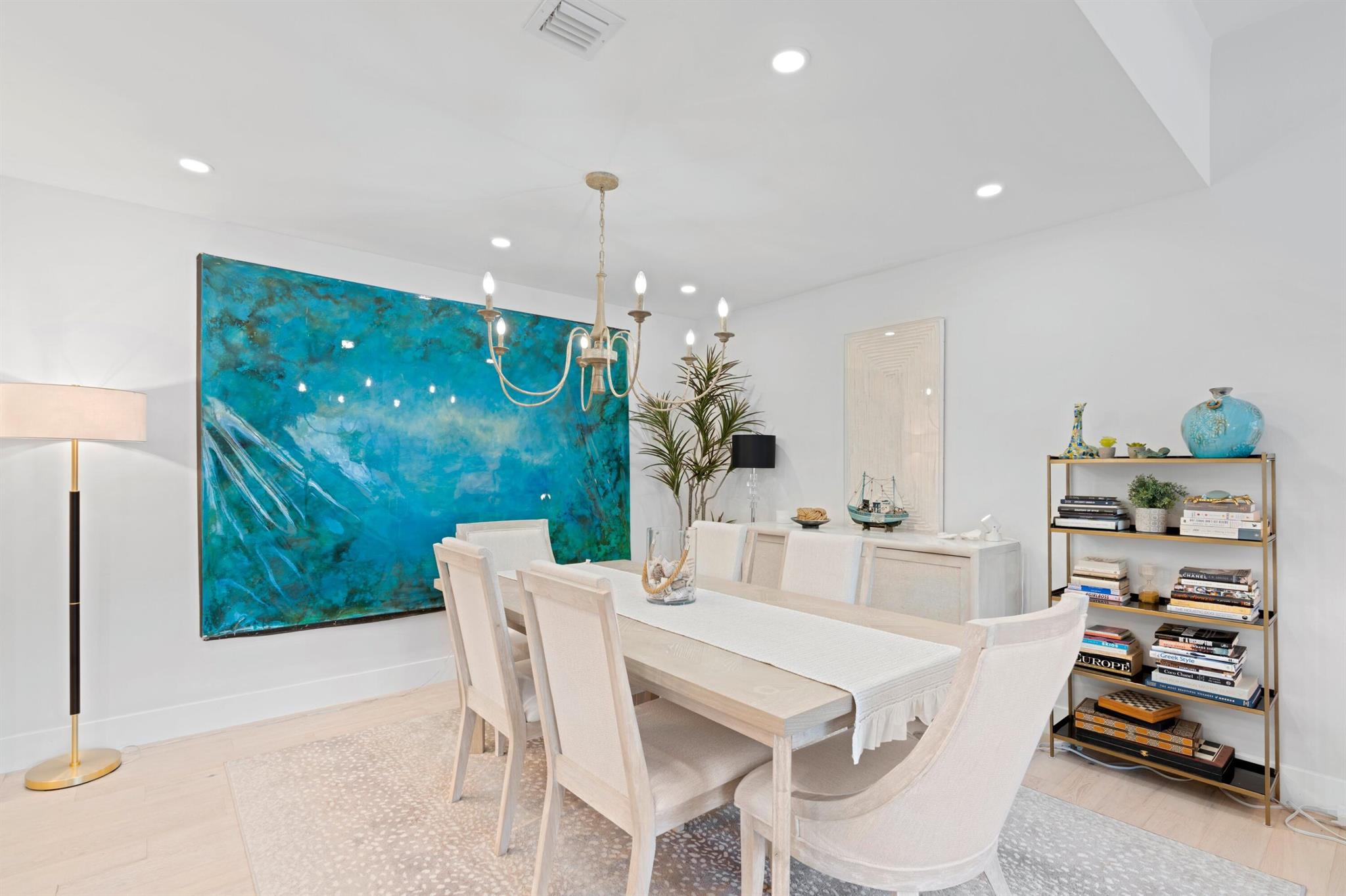 RAPALLO SOUTH COND - Residential