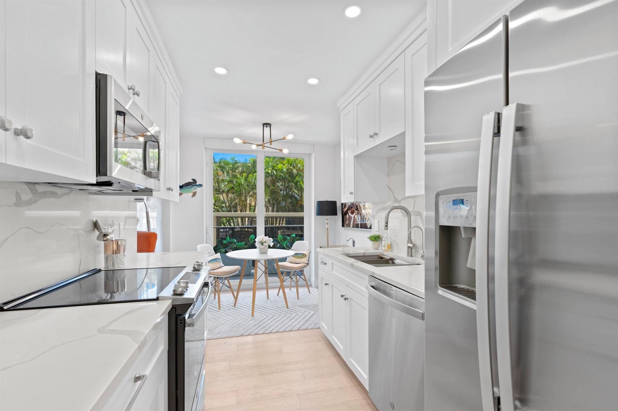 RAPALLO SOUTH COND - Residential