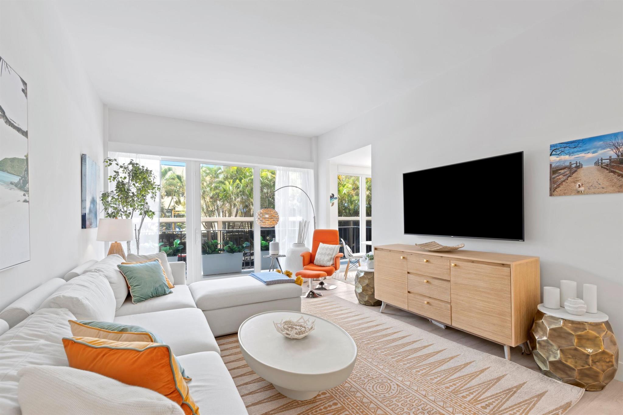 RAPALLO SOUTH COND - Residential