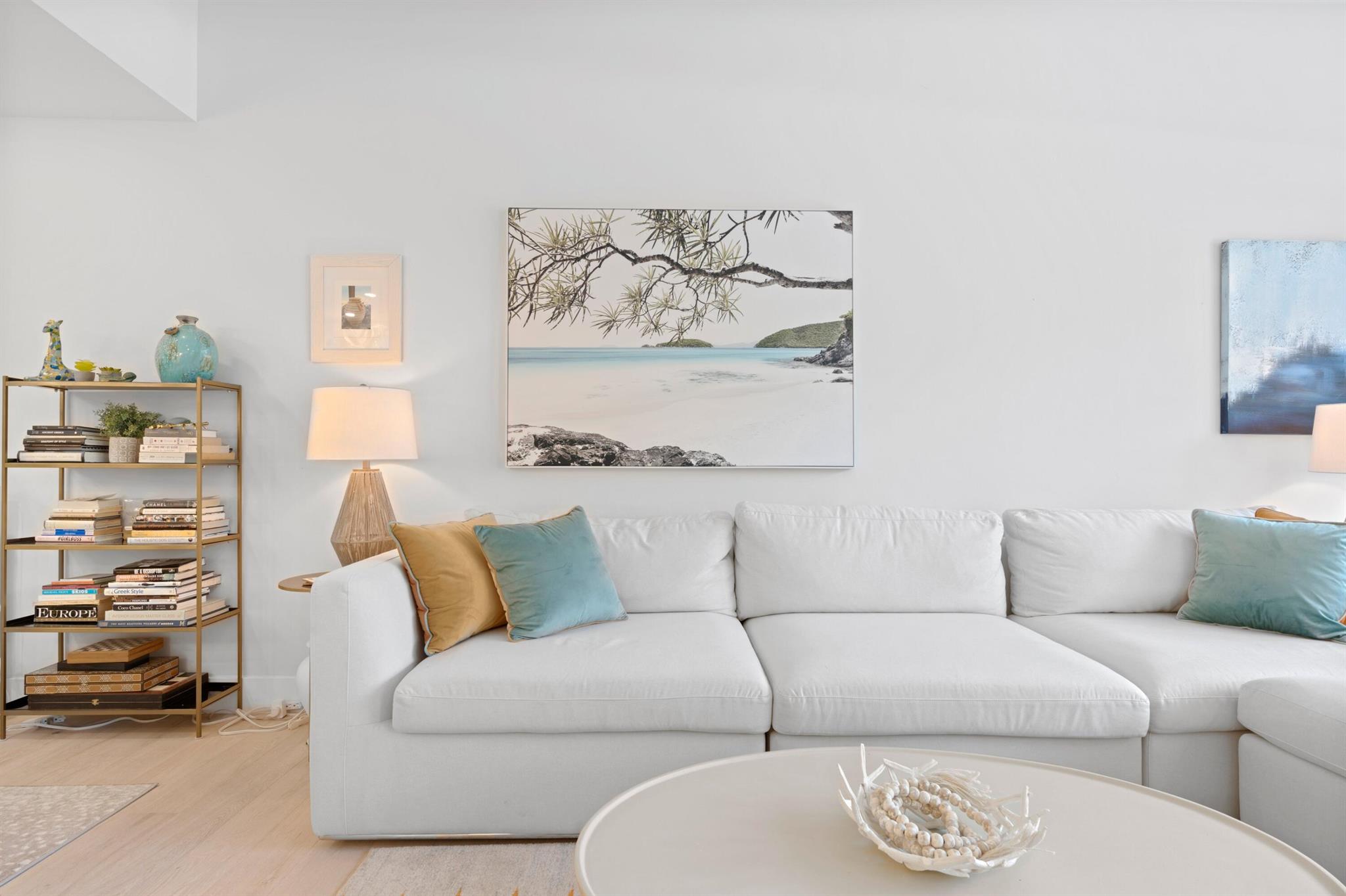 RAPALLO SOUTH COND - Residential