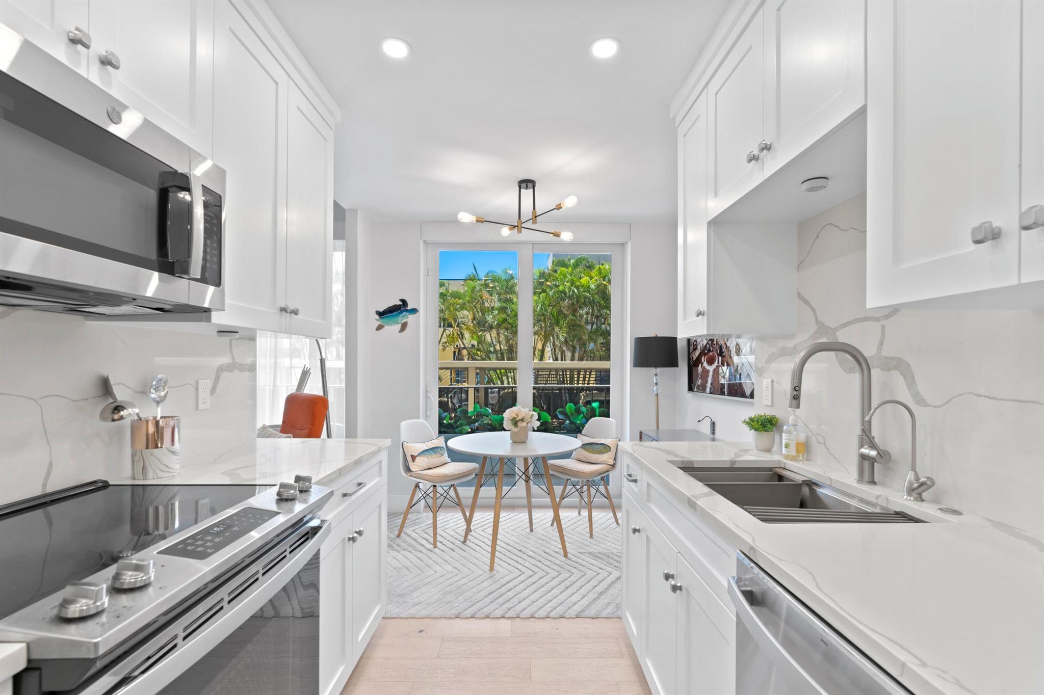 RAPALLO SOUTH COND - Residential