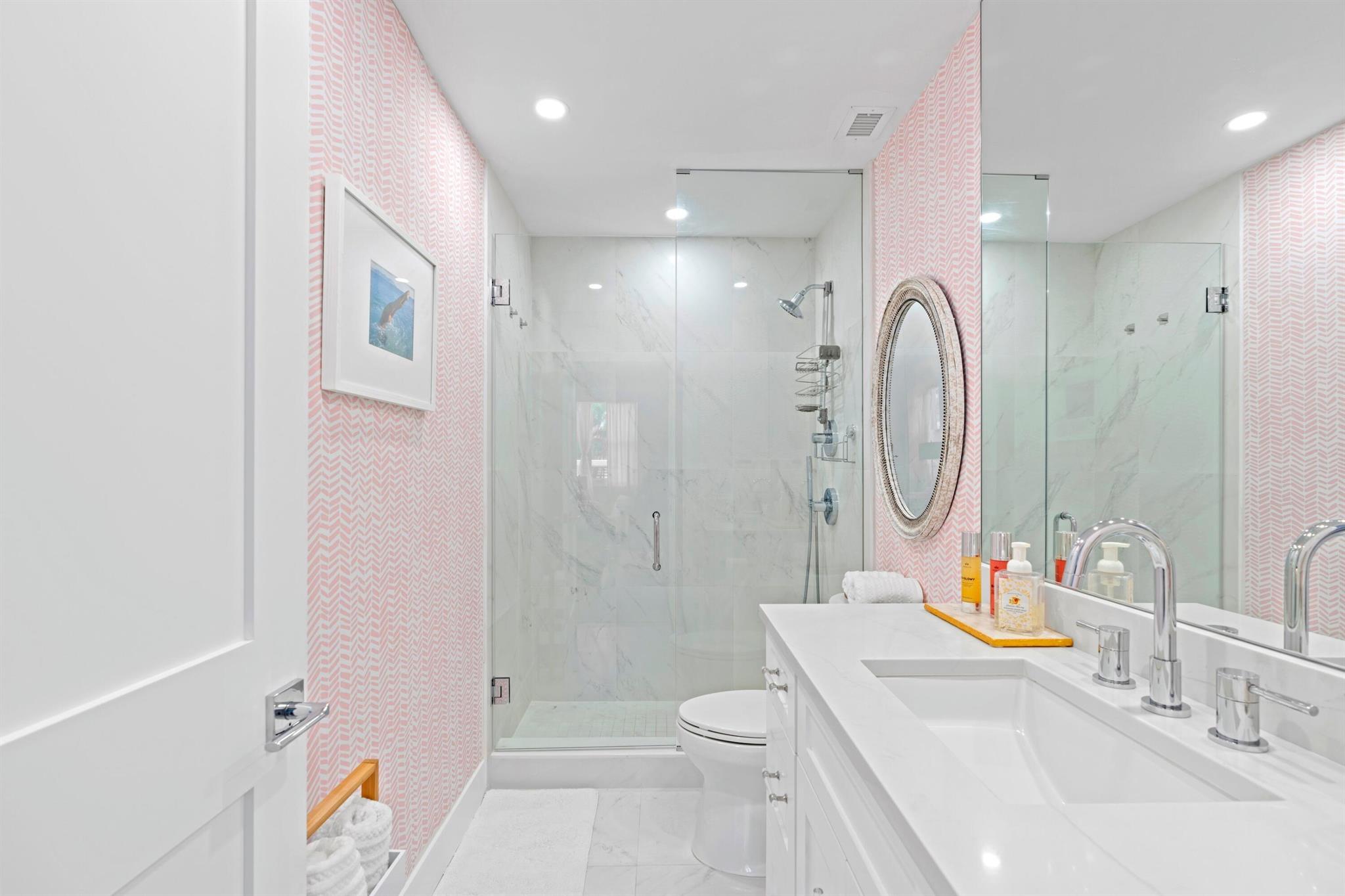 RAPALLO SOUTH COND - Residential