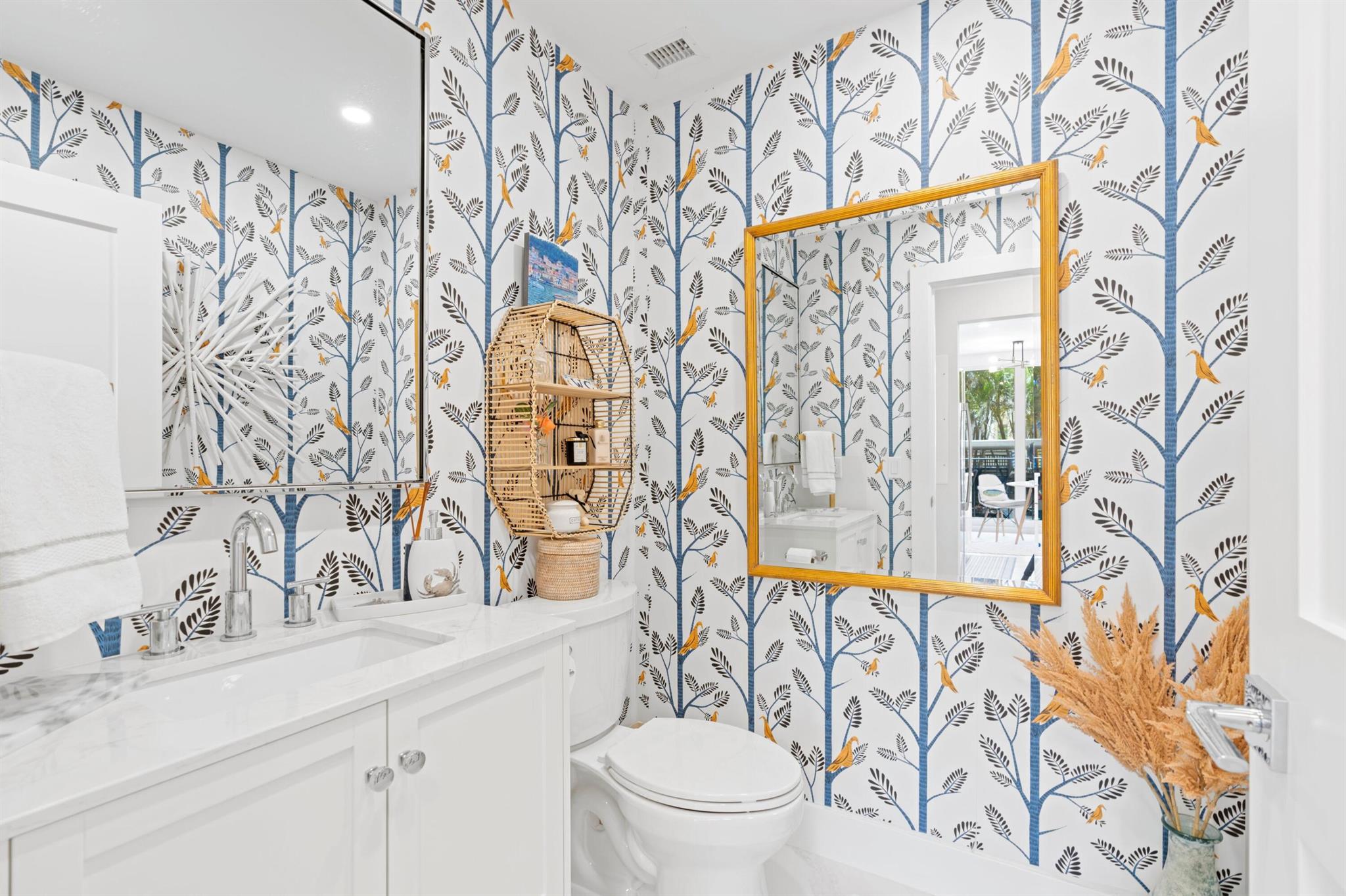 RAPALLO SOUTH COND - Residential