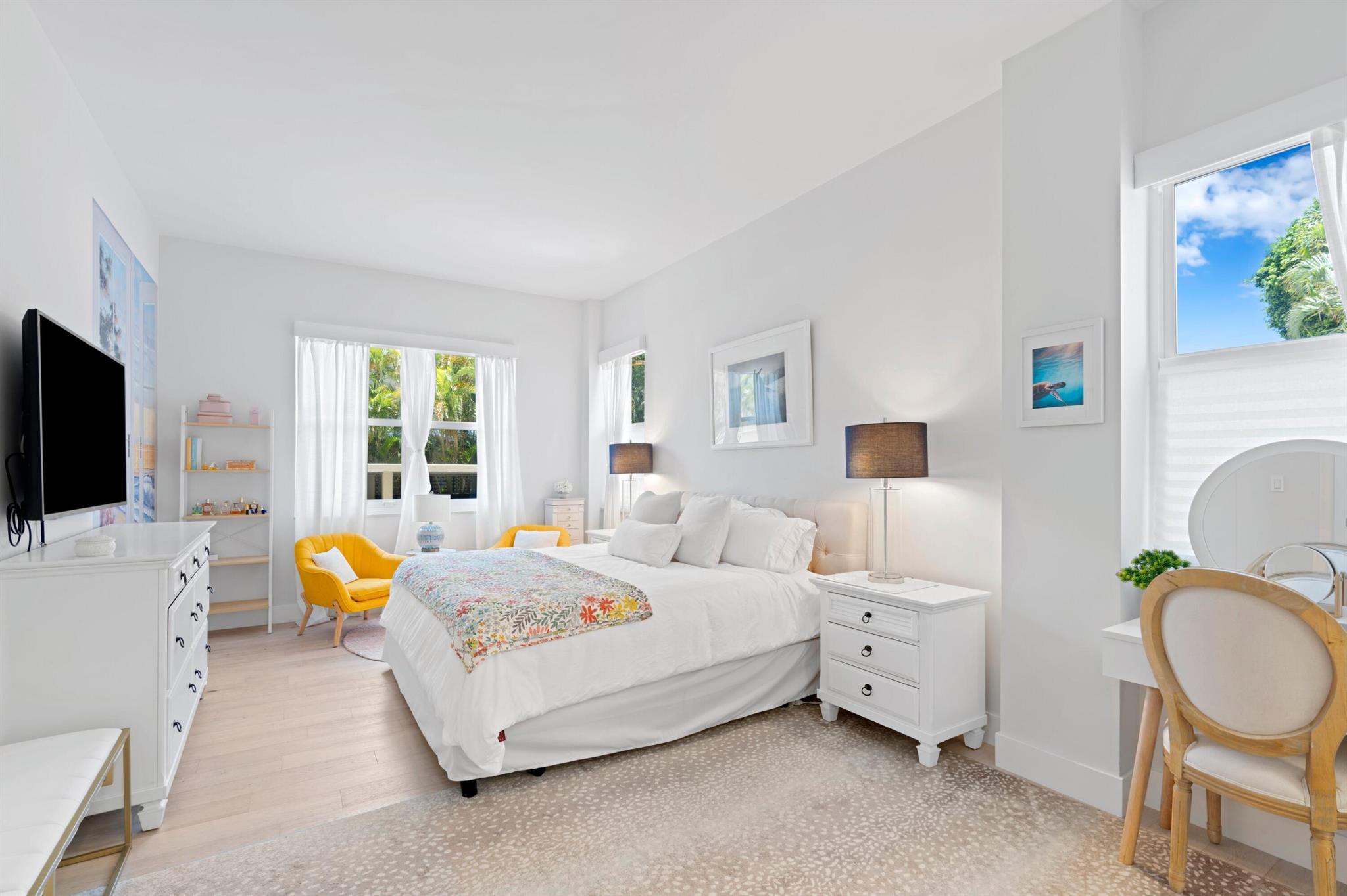 RAPALLO SOUTH COND - Residential