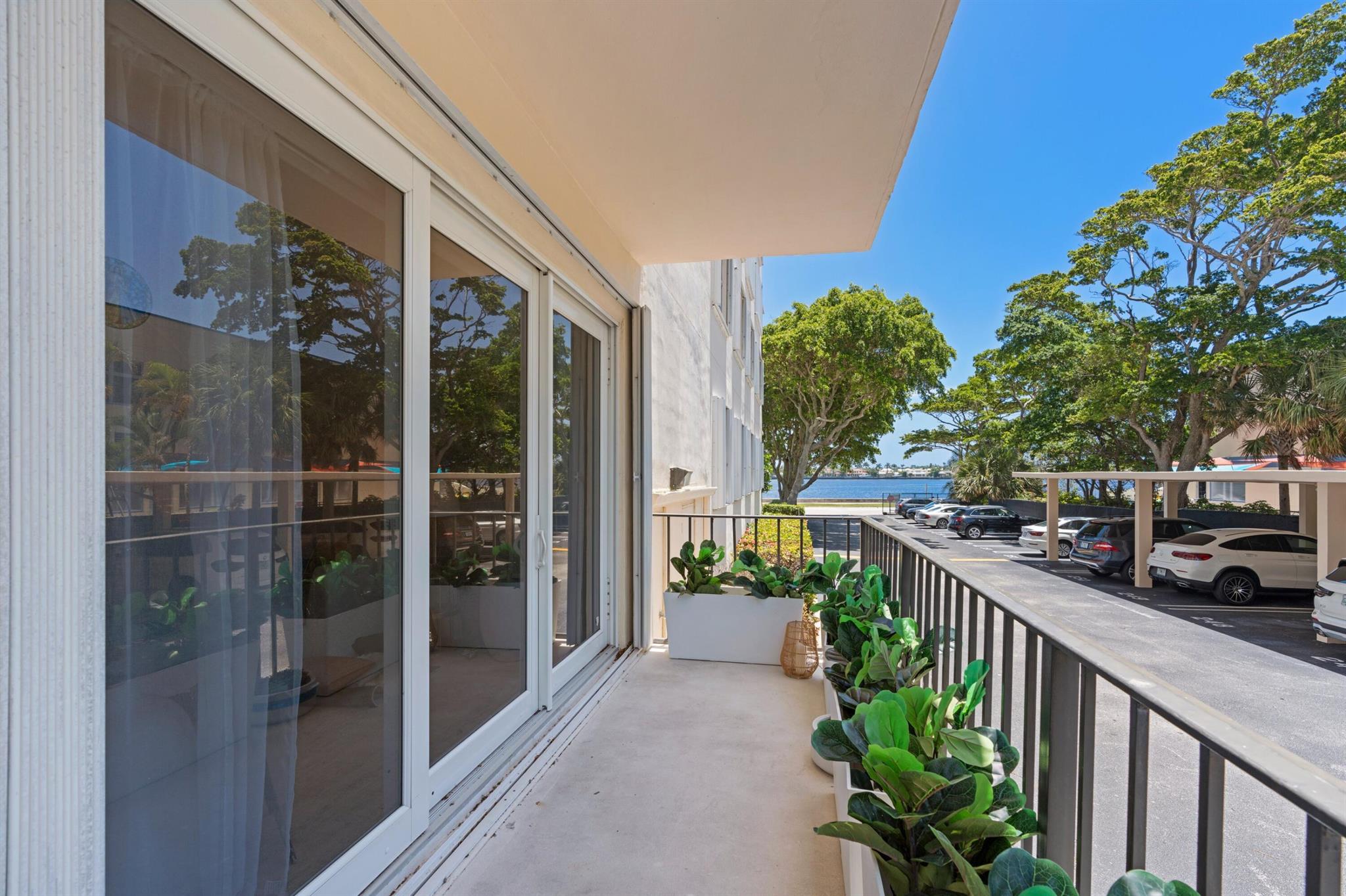 RAPALLO SOUTH COND - Residential