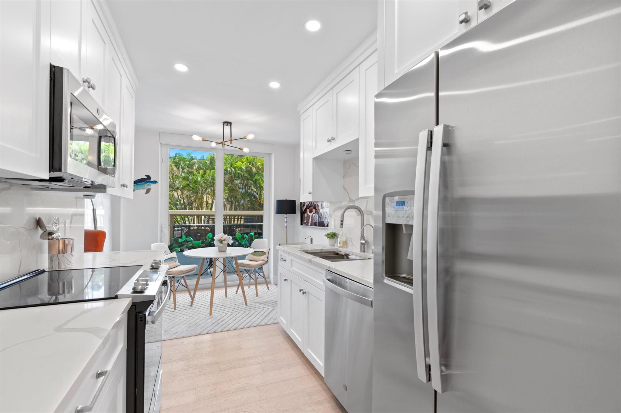 RAPALLO SOUTH COND - Residential