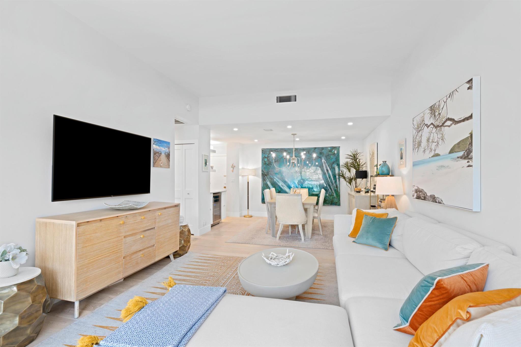 RAPALLO SOUTH COND - Residential