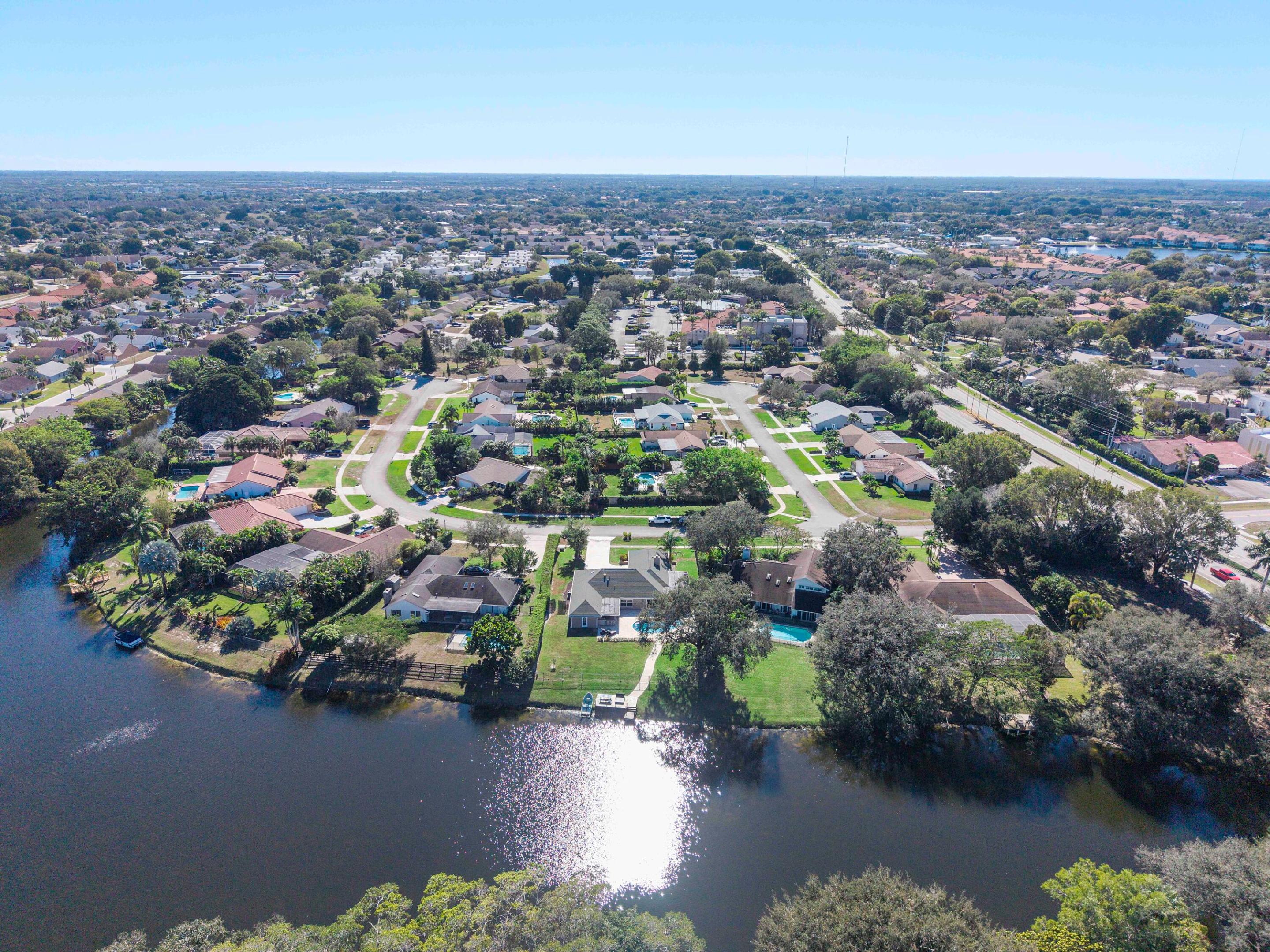 SOUTH SHORE 3 OF WELLINGTON - Residential