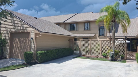 Photo of 6130 SE Georgetown Place, Hobe Sound, FL 33455 (MLS # B26056143)