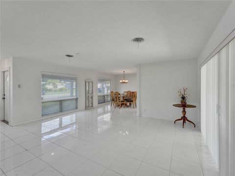 Single Family Residence in Fort Lauderdale FL 5860 21st Dr 4.jpg