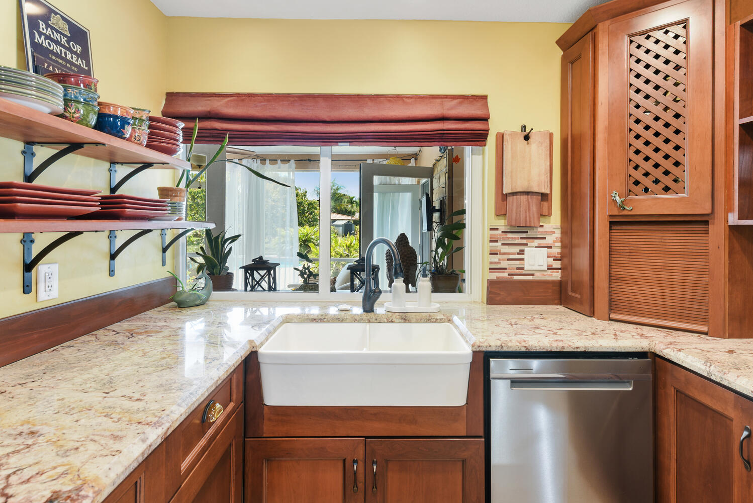 CORAL SPRINGS LAKES - Residential