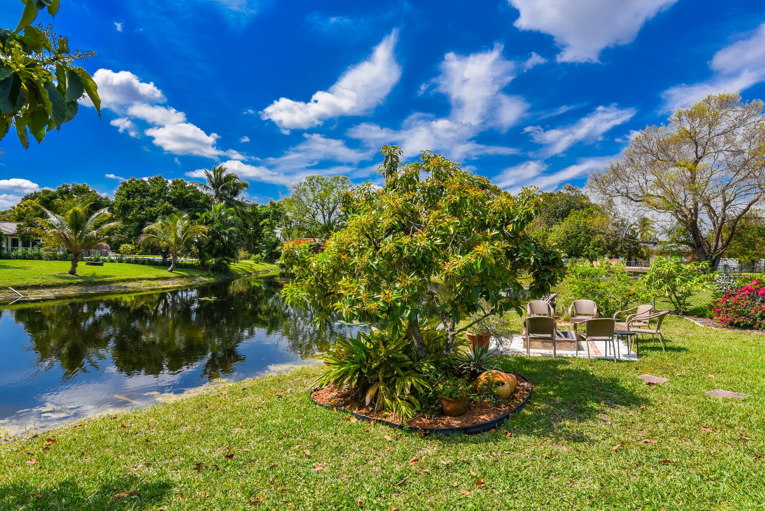 CORAL SPRINGS LAKES - Residential