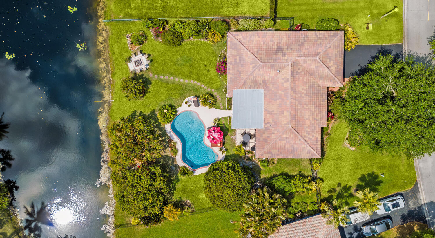 CORAL SPRINGS LAKES - Residential