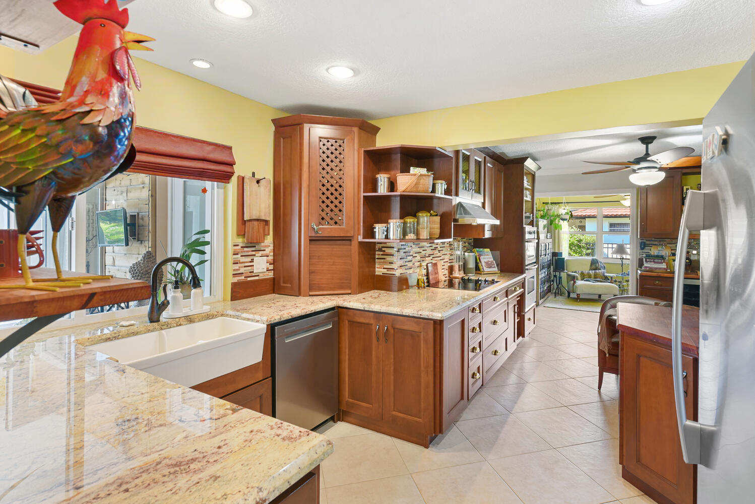 CORAL SPRINGS LAKES - Residential
