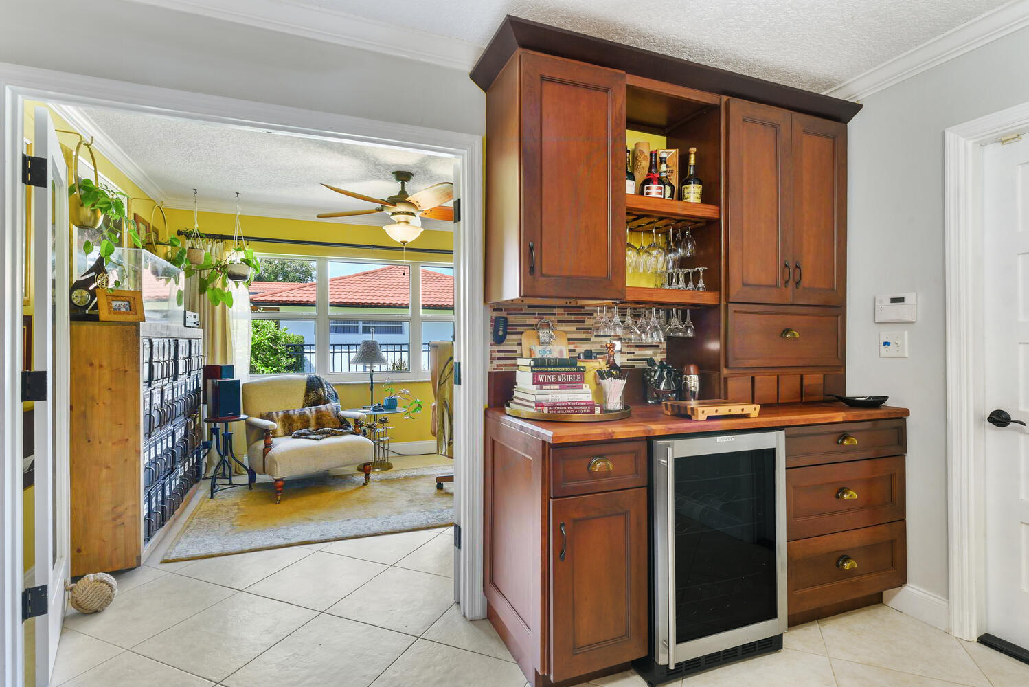 CORAL SPRINGS LAKES - Residential