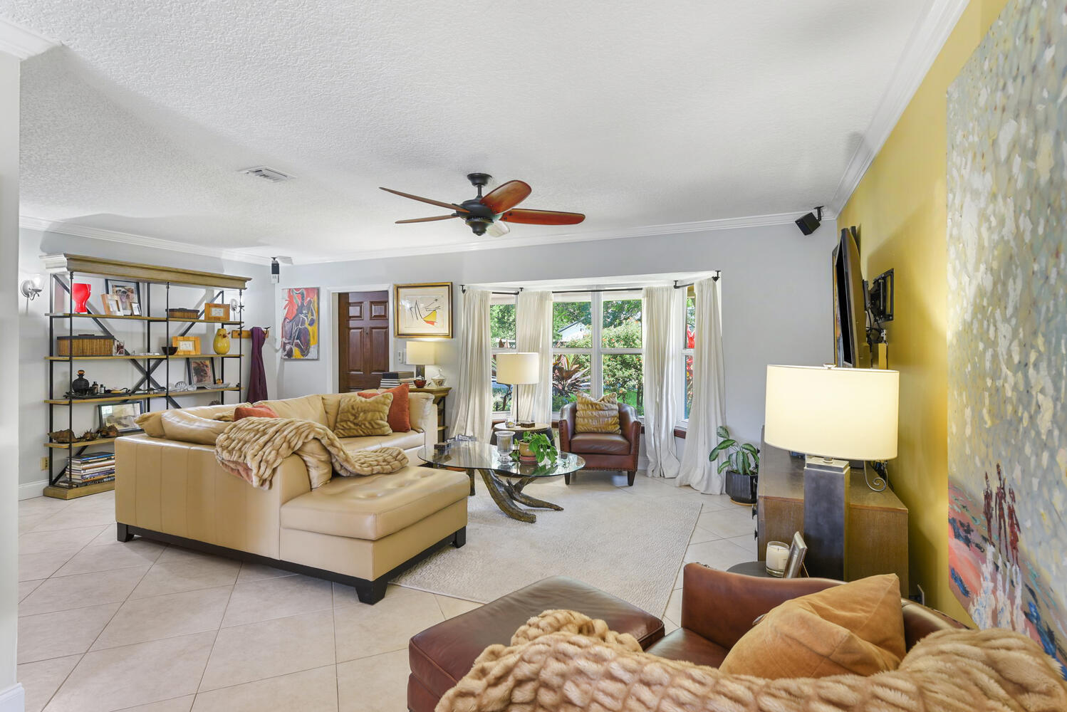 CORAL SPRINGS LAKES - Residential