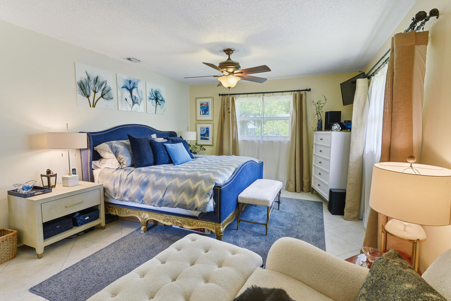 CORAL SPRINGS LAKES - Residential