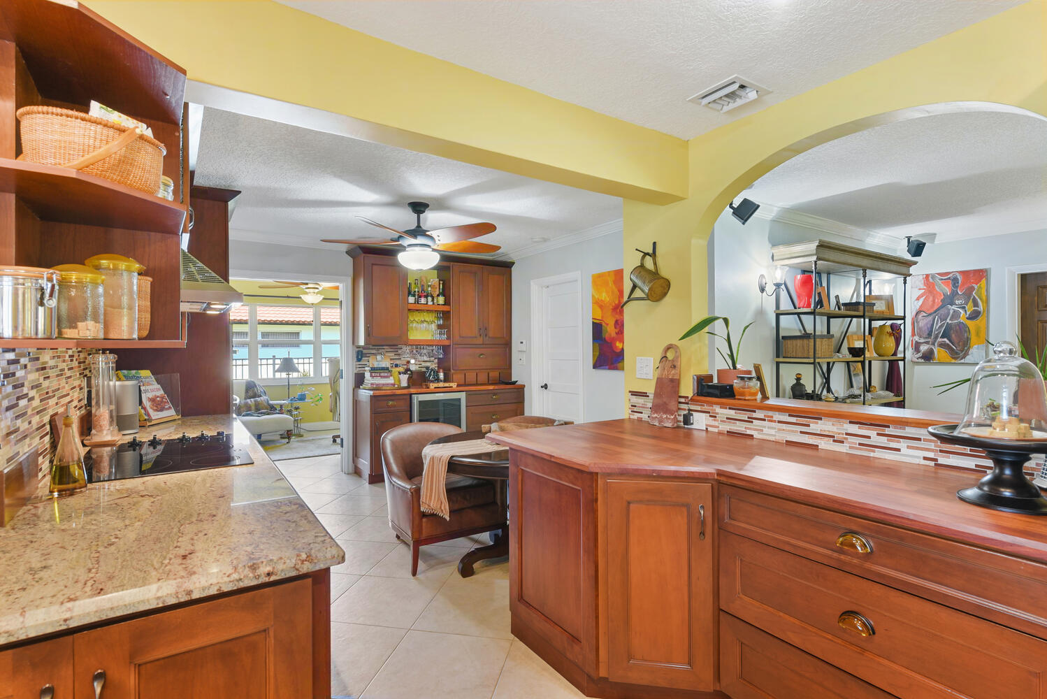 CORAL SPRINGS LAKES - Residential