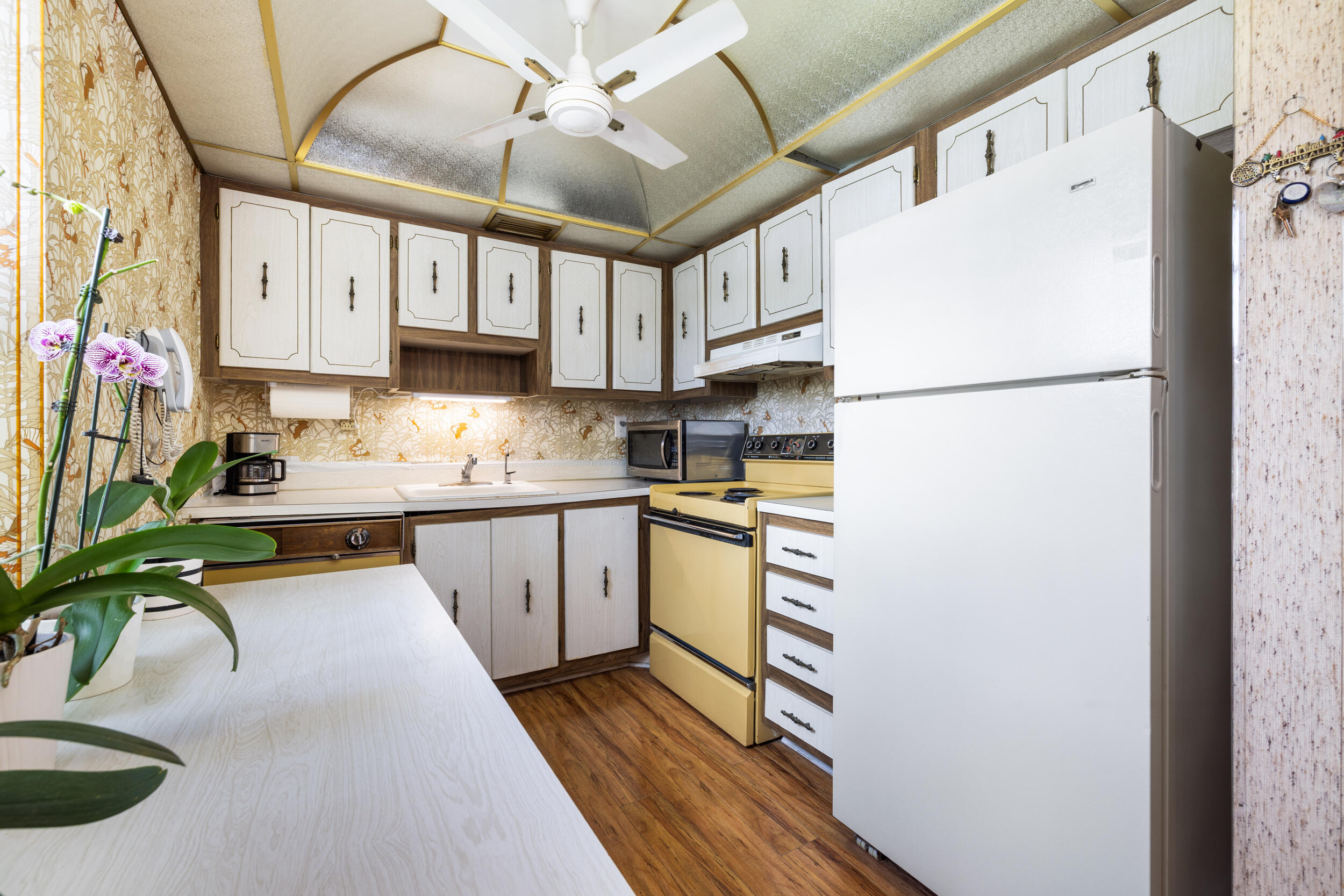 KINGS POINT FLANDERS CONDOS - Residential