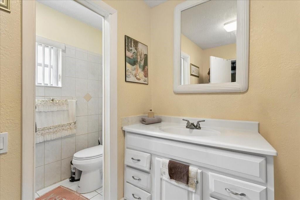 4290 NW 49th Terrace NW