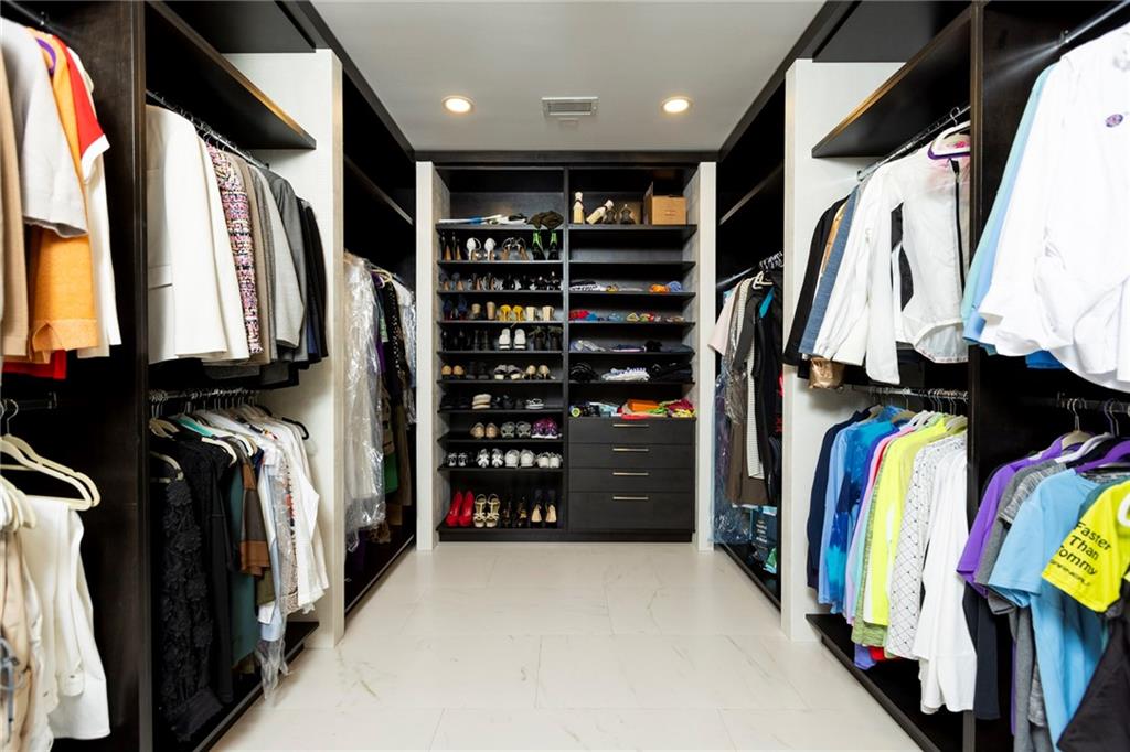 Dolphin Isles - Residential