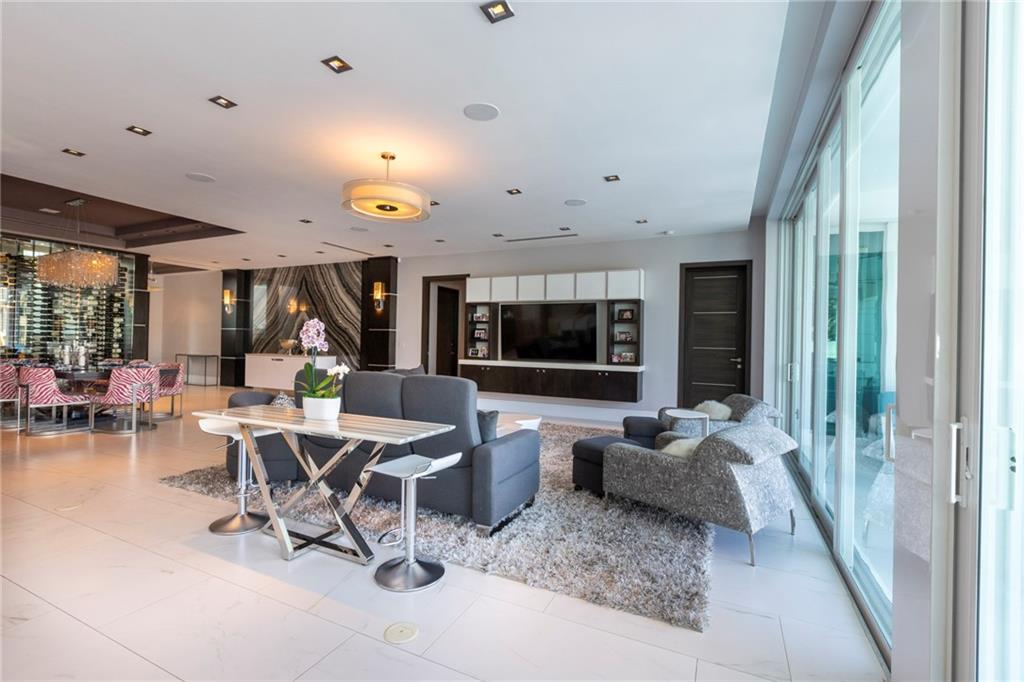 Dolphin Isles - Residential