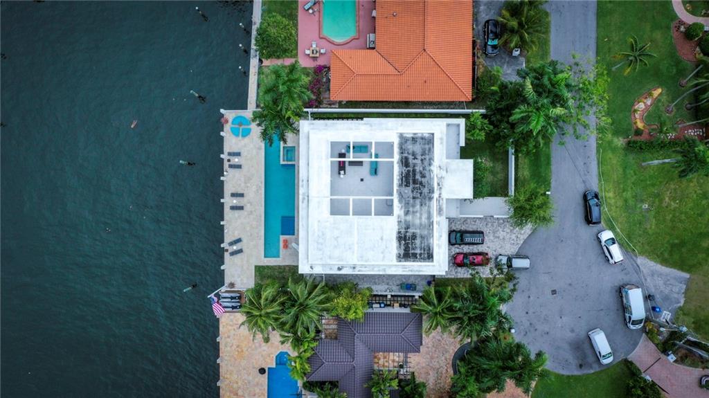 Dolphin Isles - Residential