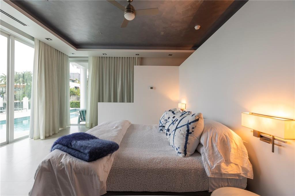 Dolphin Isles - Residential