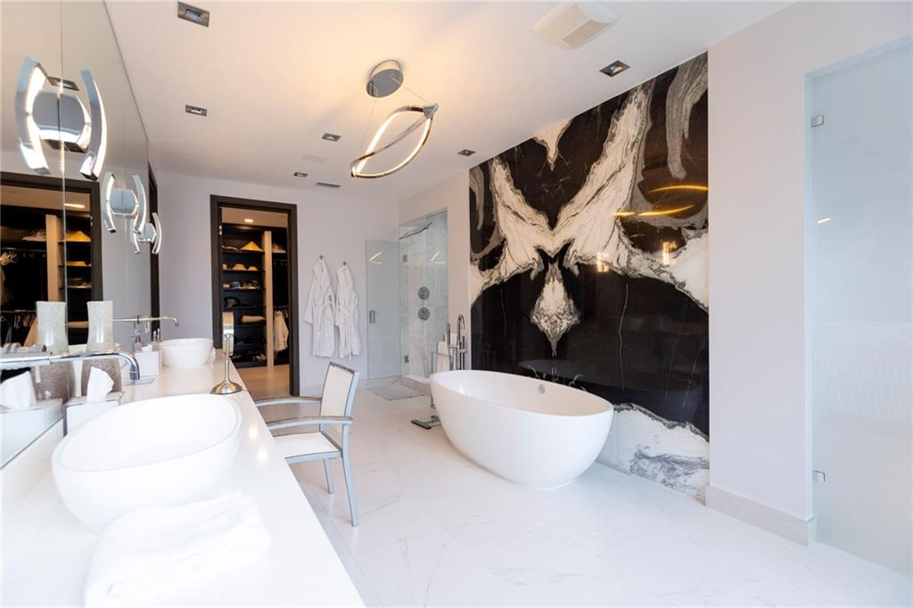 Dolphin Isles - Residential