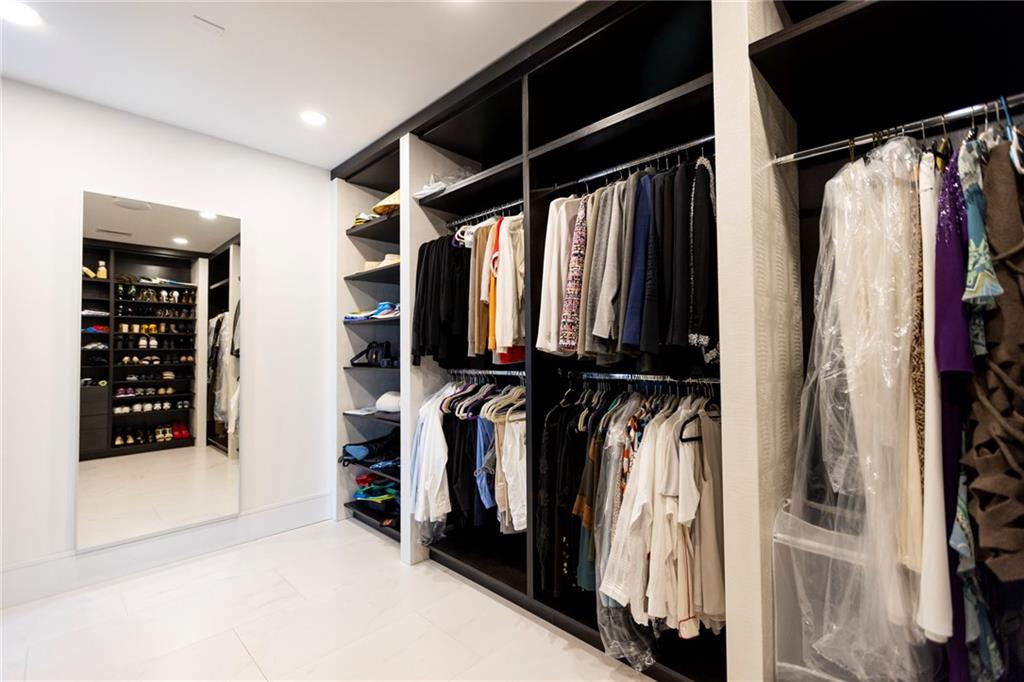 Dolphin Isles - Residential