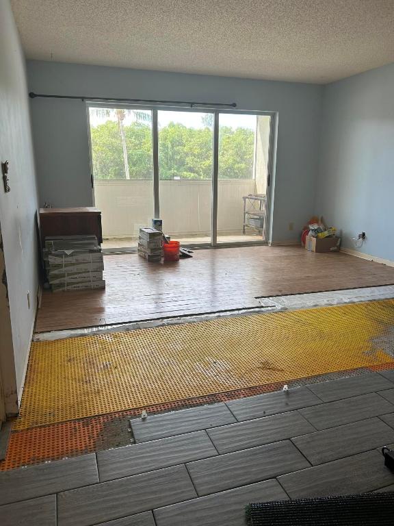 JENSEN BEACH CLUB CONDO - Residential