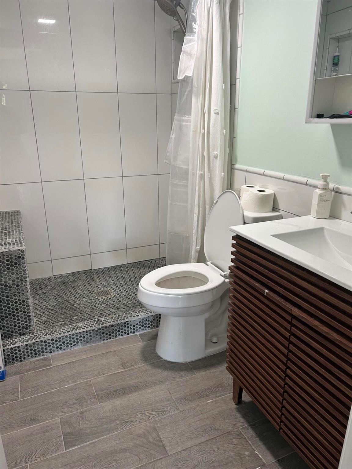 4468 NE Ocean Boulevard C2