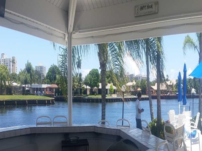 BAY COLONY - Residential