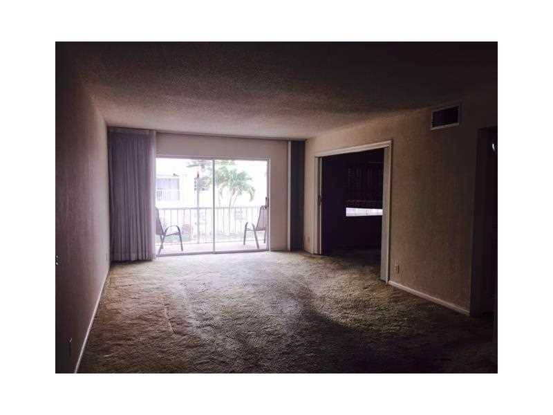 BAY COLONY - Residential