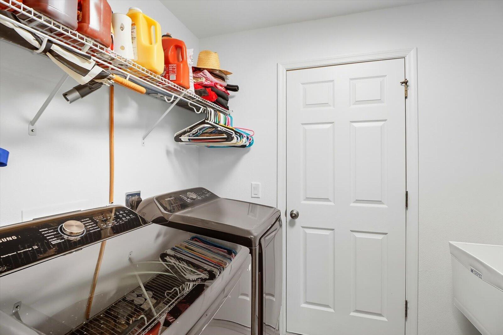 PINE RIDGE FARMS - Residential