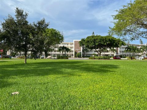 A home in Deerfield Beach