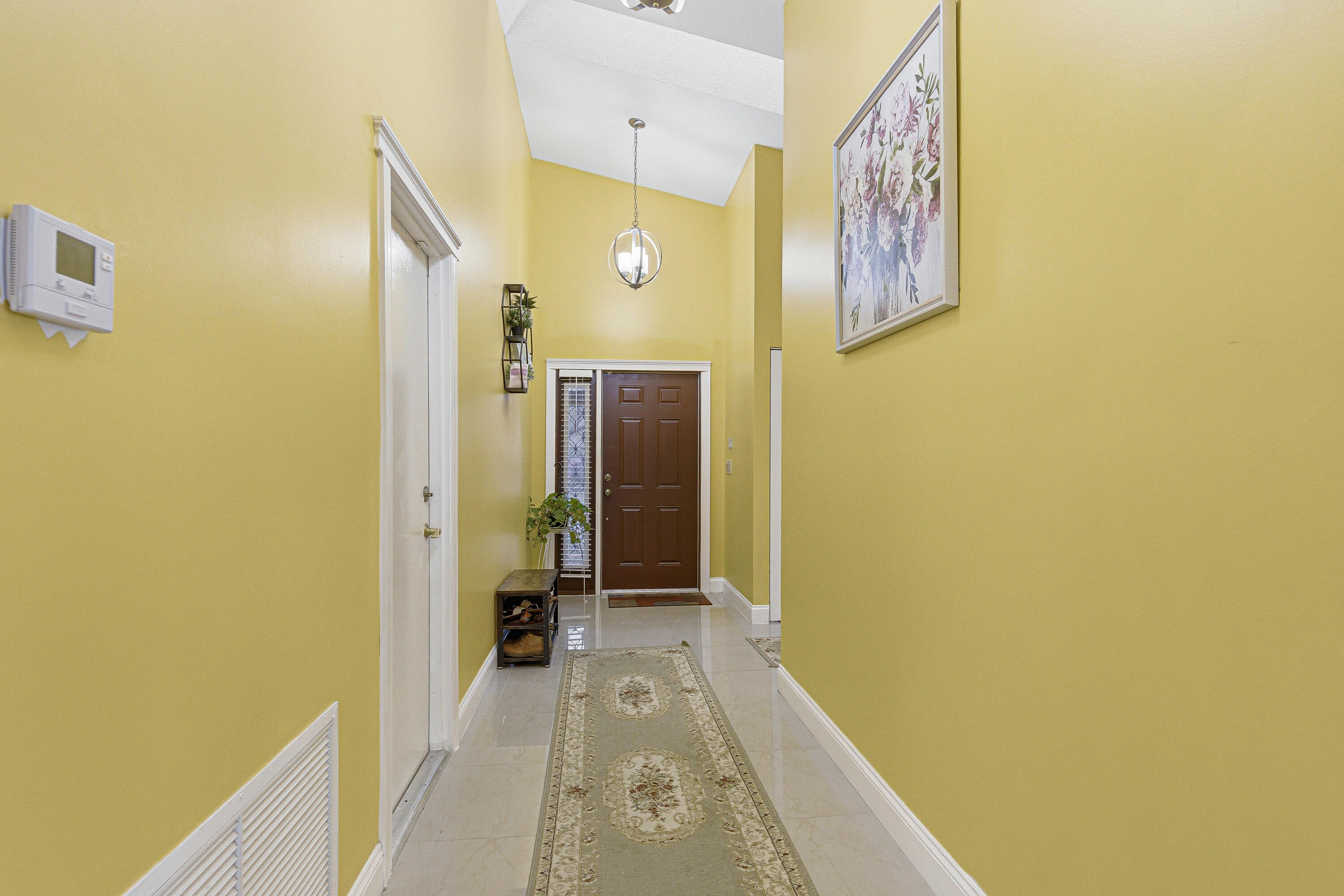 7040 Golf Pointe Circle