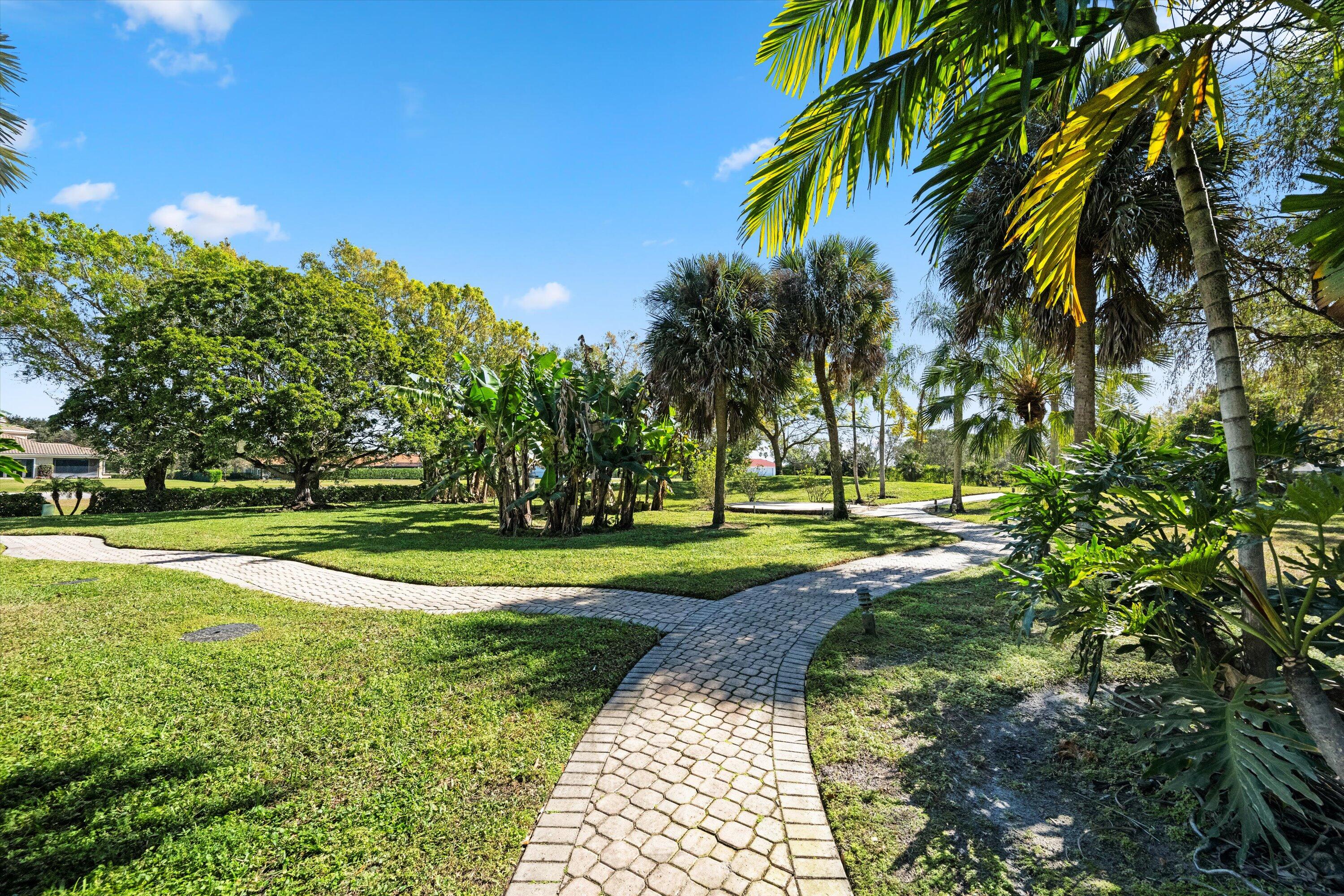 WELLINGTON AERO CLUB OF THE LANDINGS AT WELLINGTON - Residential