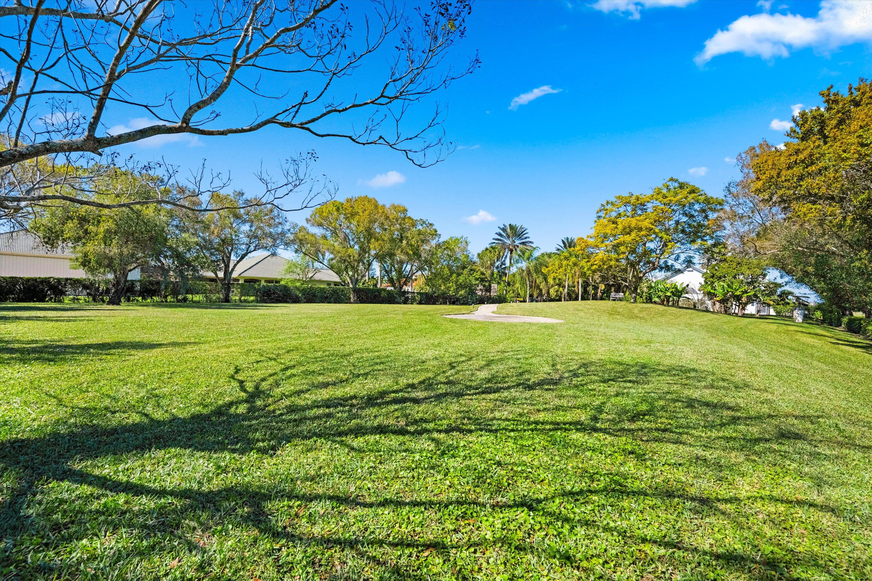 WELLINGTON AERO CLUB OF THE LANDINGS AT WELLINGTON - Residential
