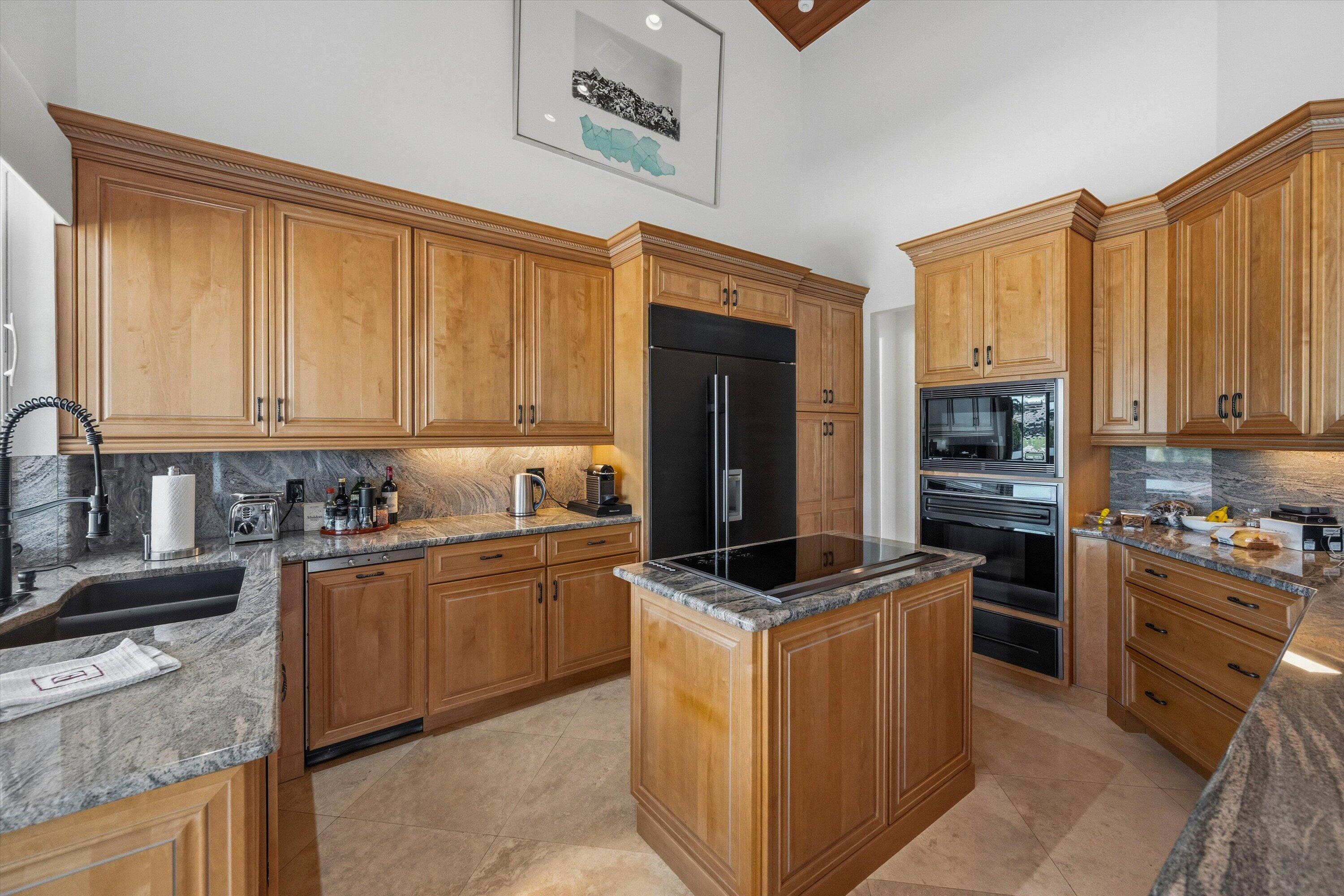 WELLINGTON AERO CLUB OF THE LANDINGS AT WELLINGTON - Residential