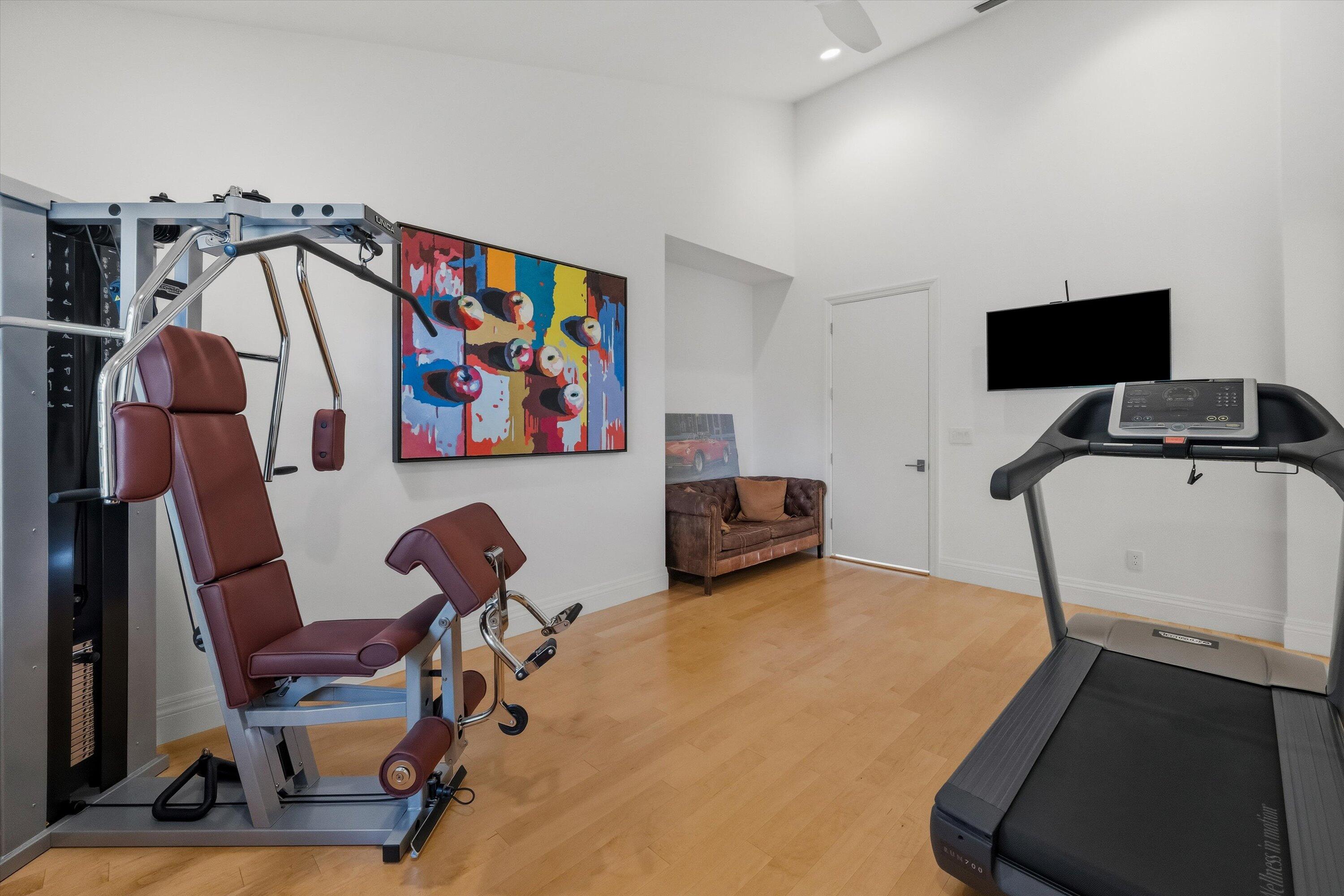 WELLINGTON AERO CLUB OF THE LANDINGS AT WELLINGTON - Residential