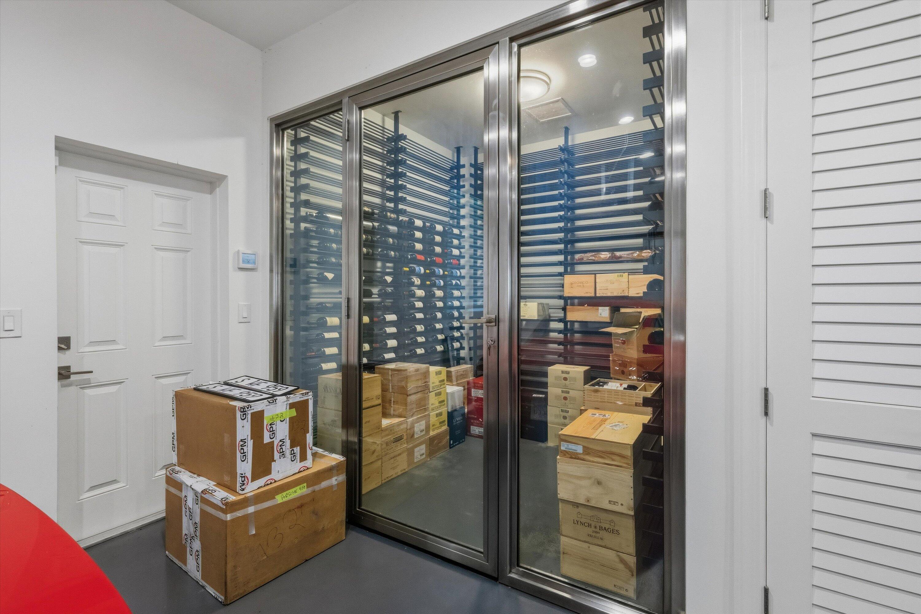 WELLINGTON AERO CLUB OF THE LANDINGS AT WELLINGTON - Residential