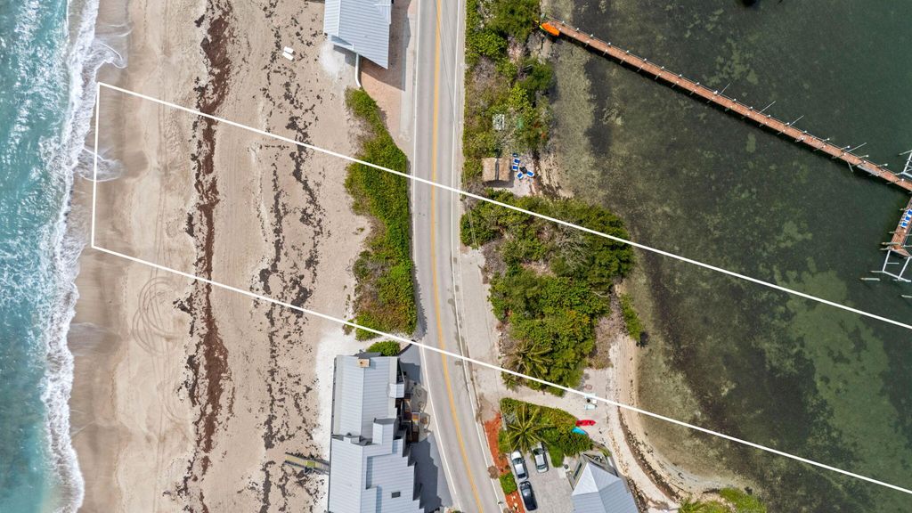 Photo of 918 SE Macarthur Boulevard, Stuart, FL 34996 (MLS # B26028702)