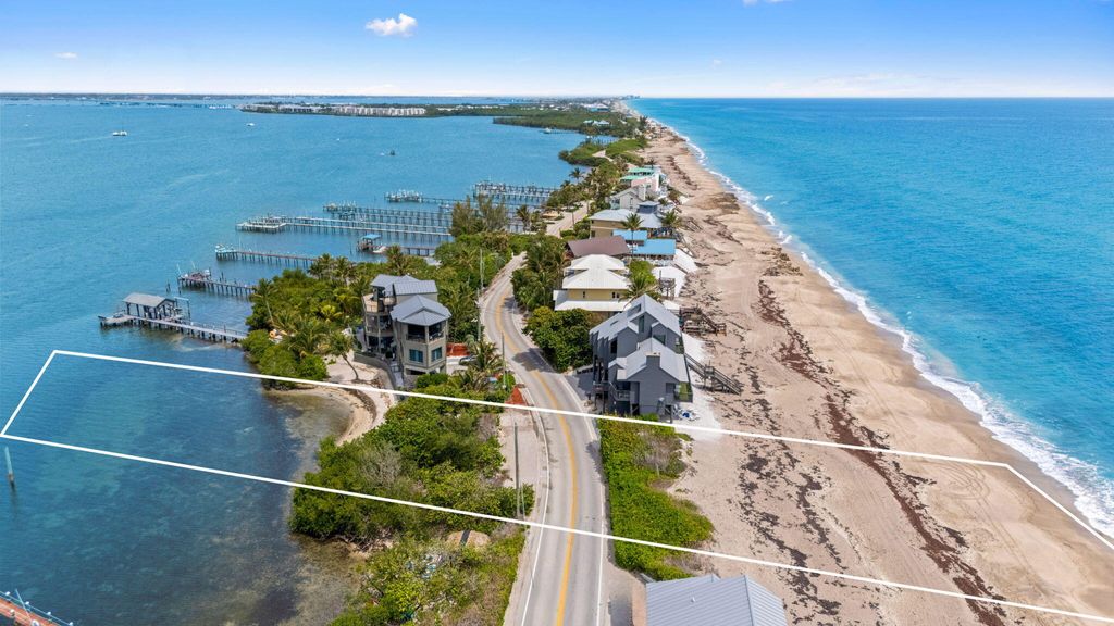 Photo of 918 SE Macarthur Boulevard, Stuart, FL 34996 (MLS # B26028702)