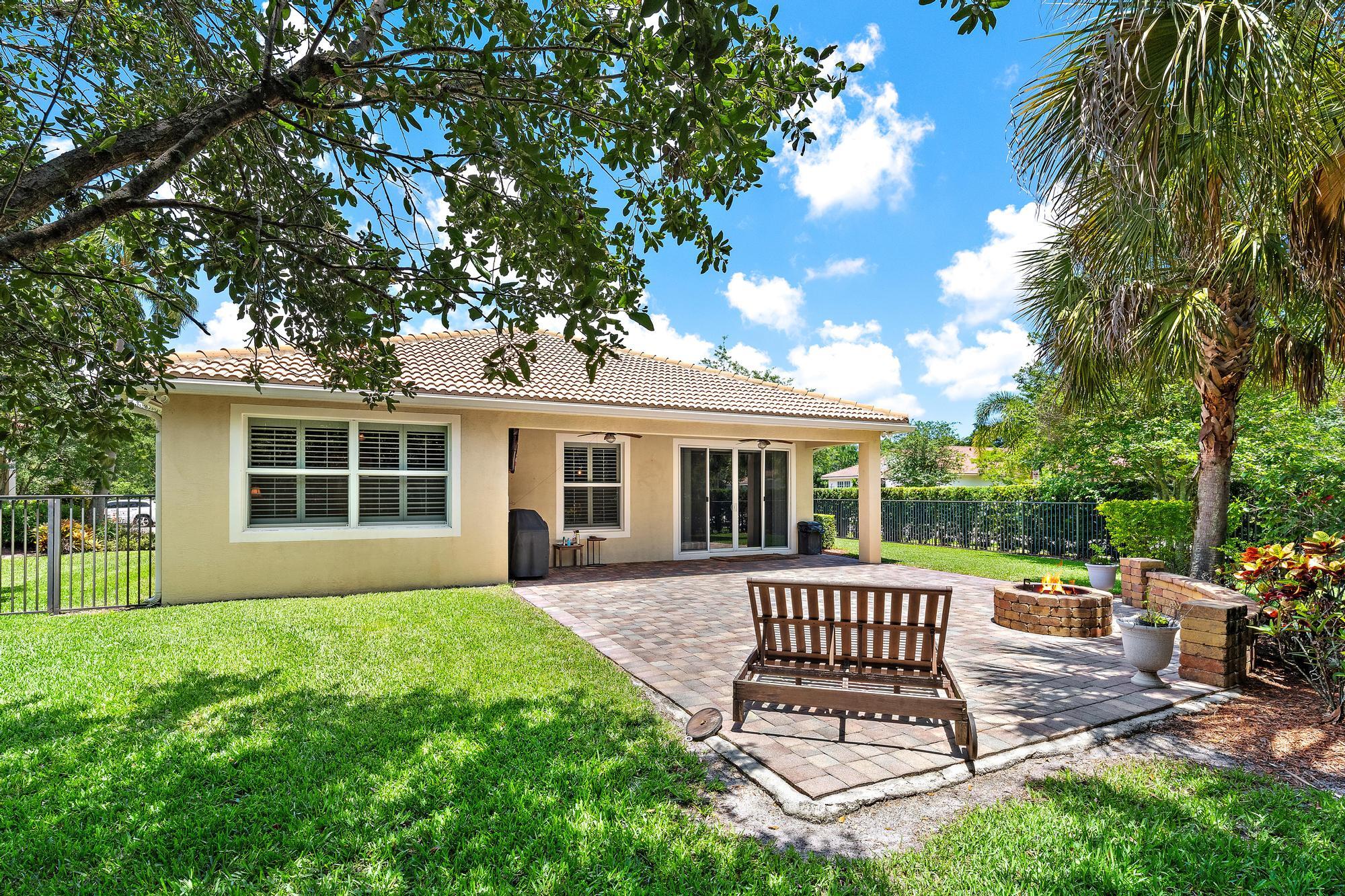 LOXAHATCHEE RESERVE NORTH - Residential