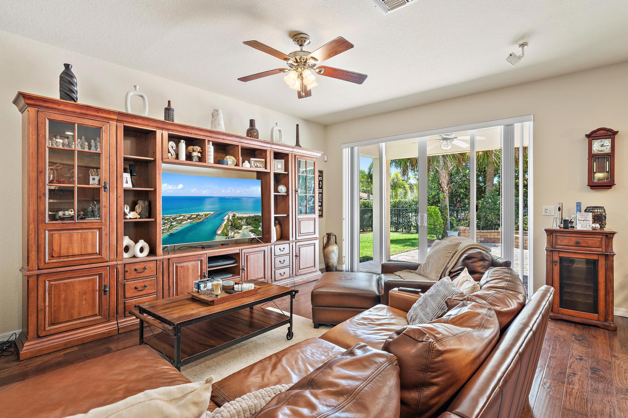 LOXAHATCHEE RESERVE NORTH - Residential
