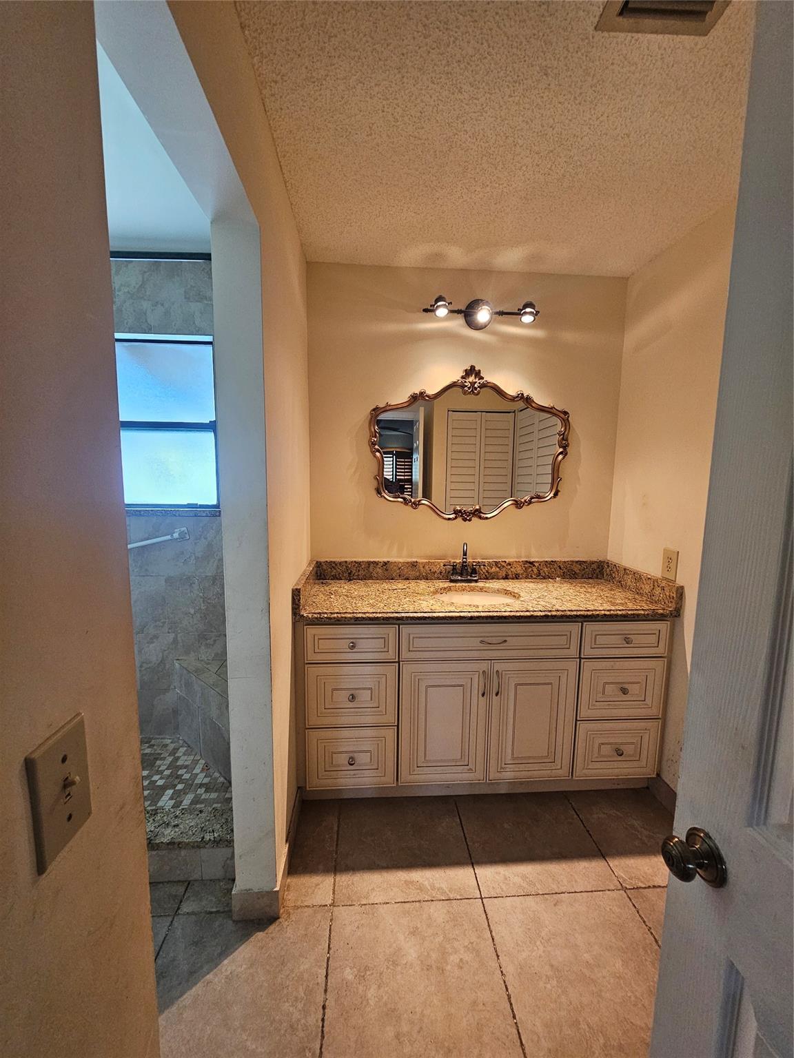 Strathmore Gate West Unit - Residential Lease