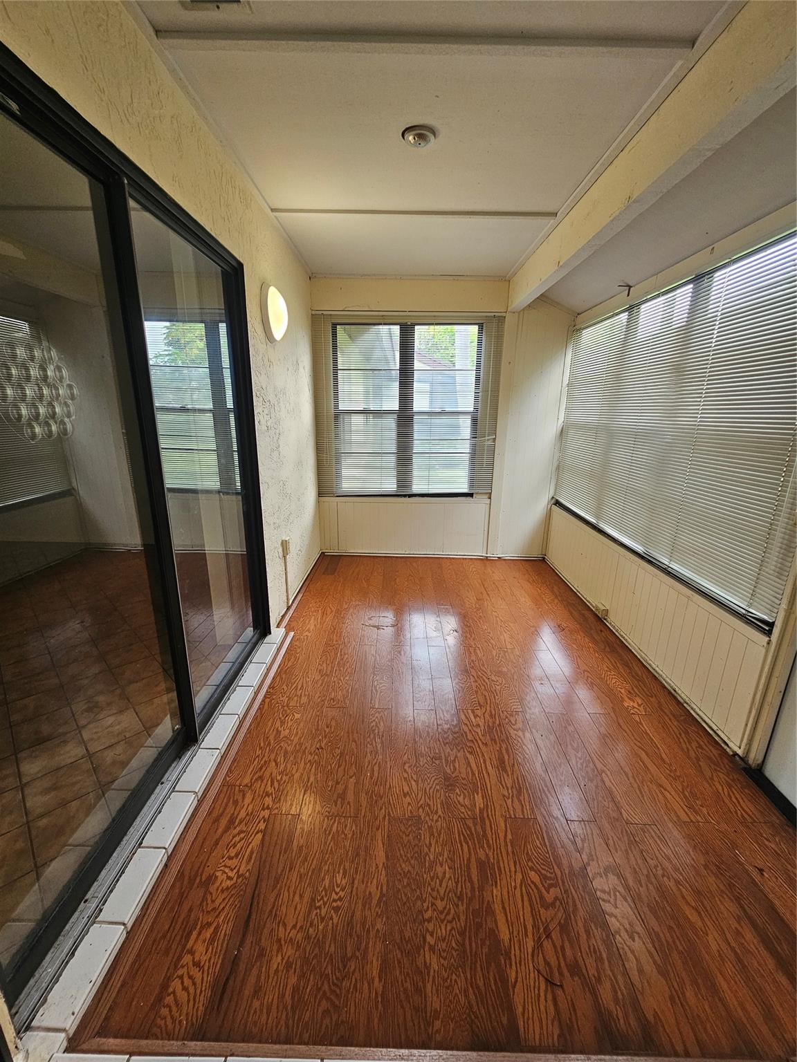 Strathmore Gate West Unit - Residential Lease